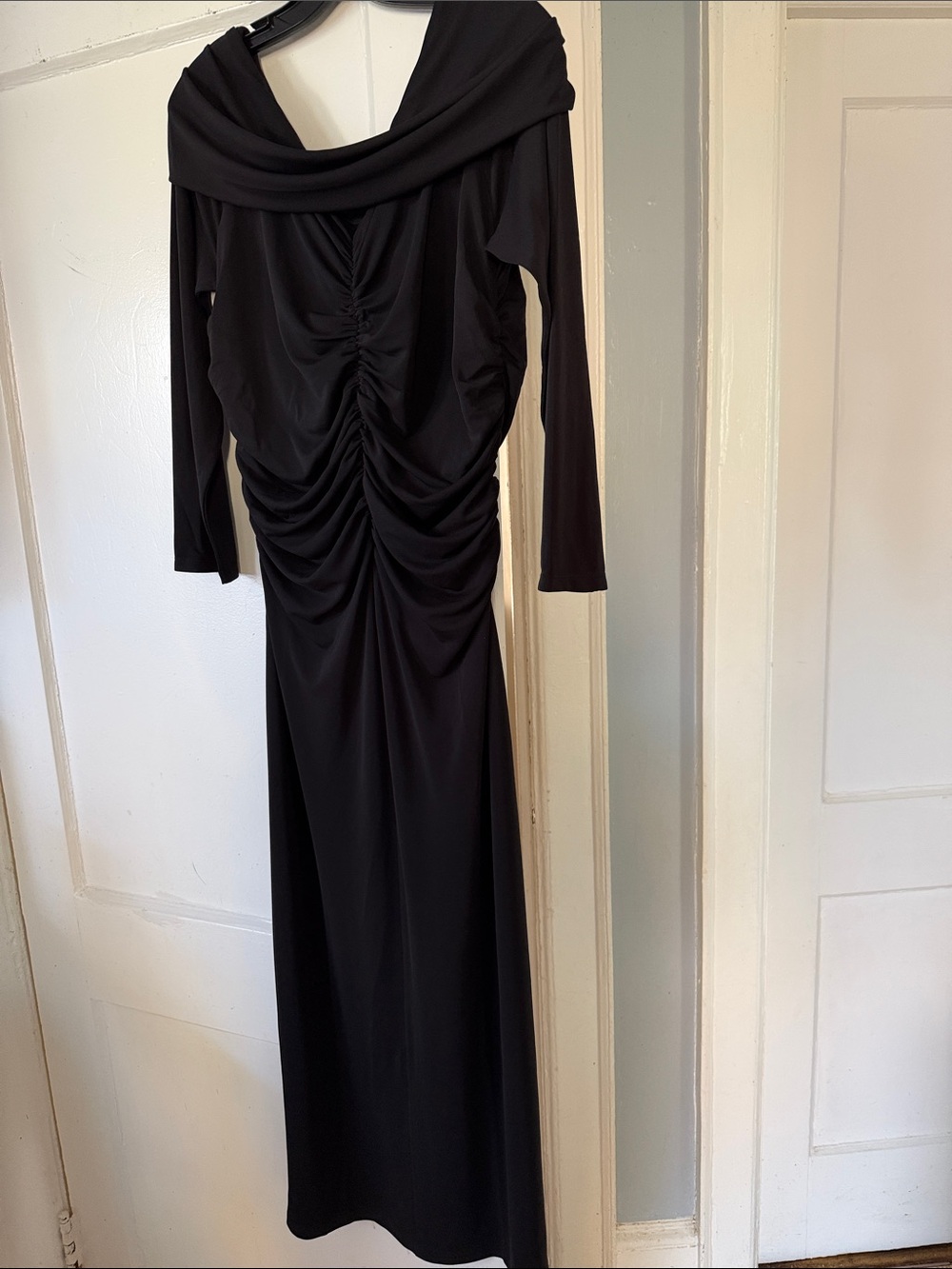 LOFT Black Long-Sleeve Ruched Maxi Dress